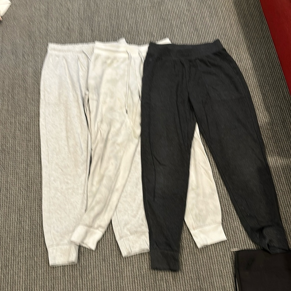 3 stars above sweatpants